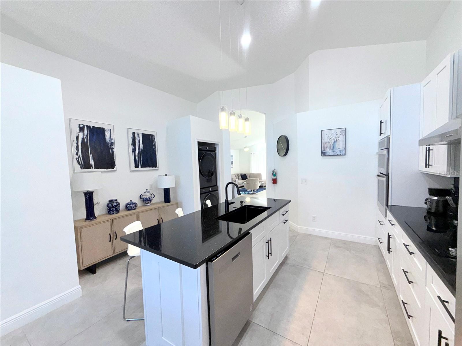 EMERALD ISL RSRT PH5A - Residential