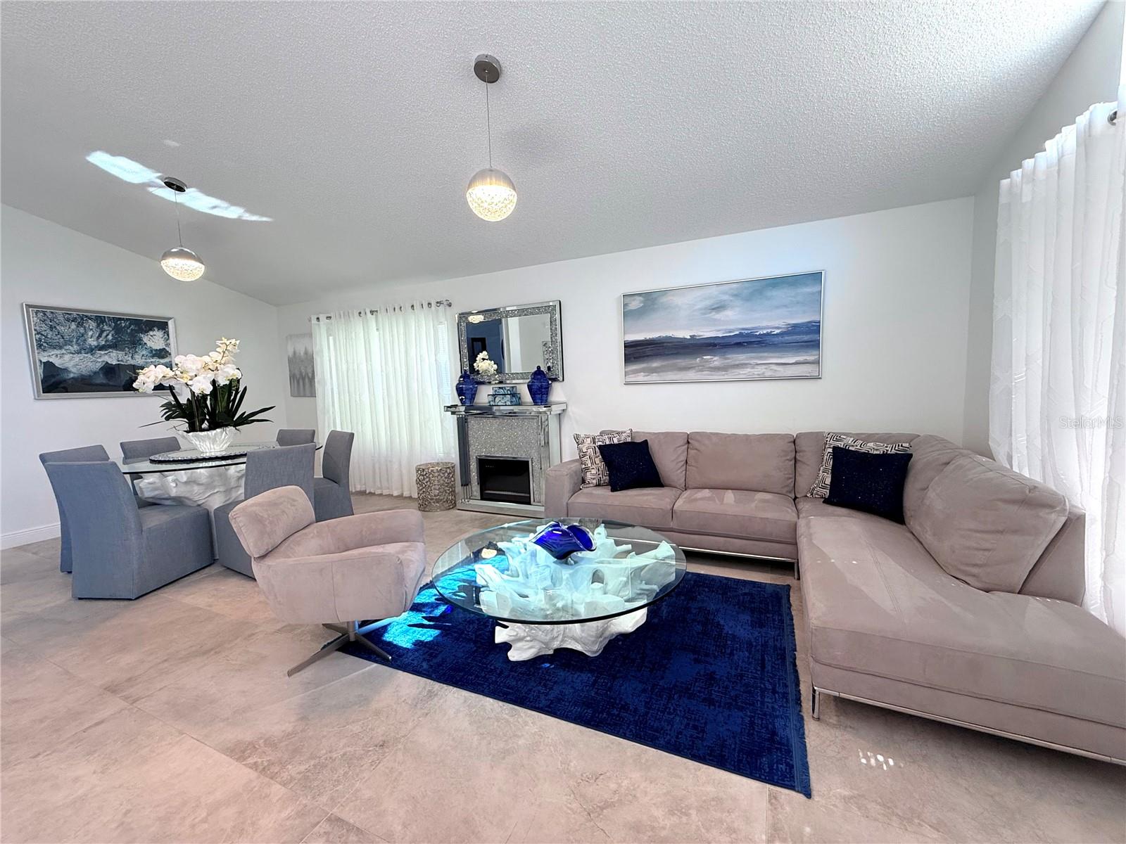 EMERALD ISL RSRT PH5A - Residential