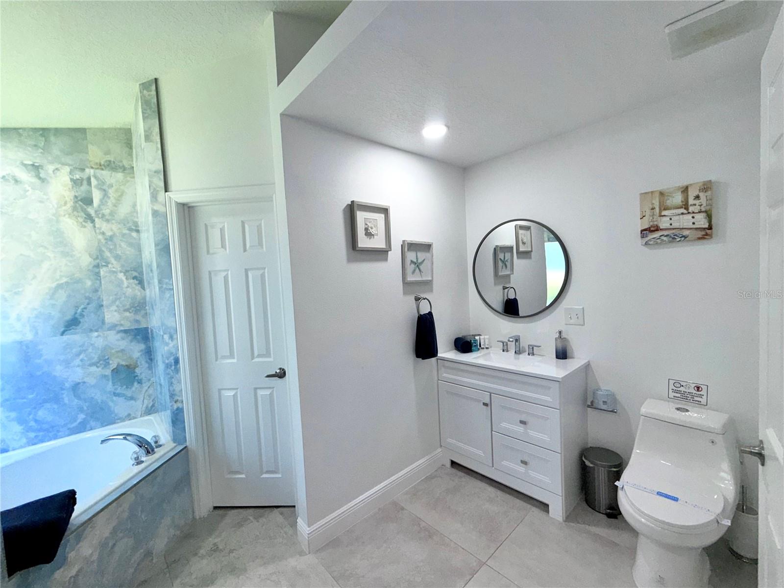 EMERALD ISL RSRT PH5A - Residential