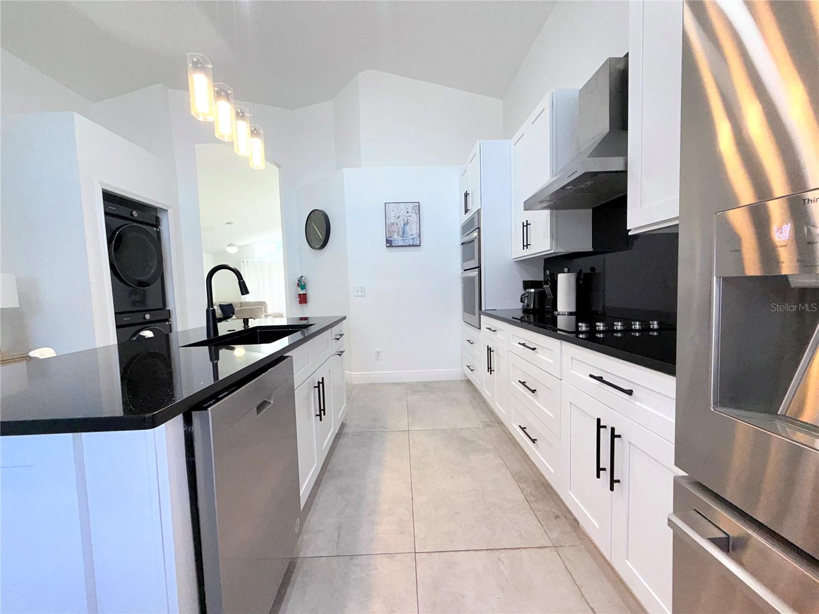 EMERALD ISL RSRT PH5A - Residential