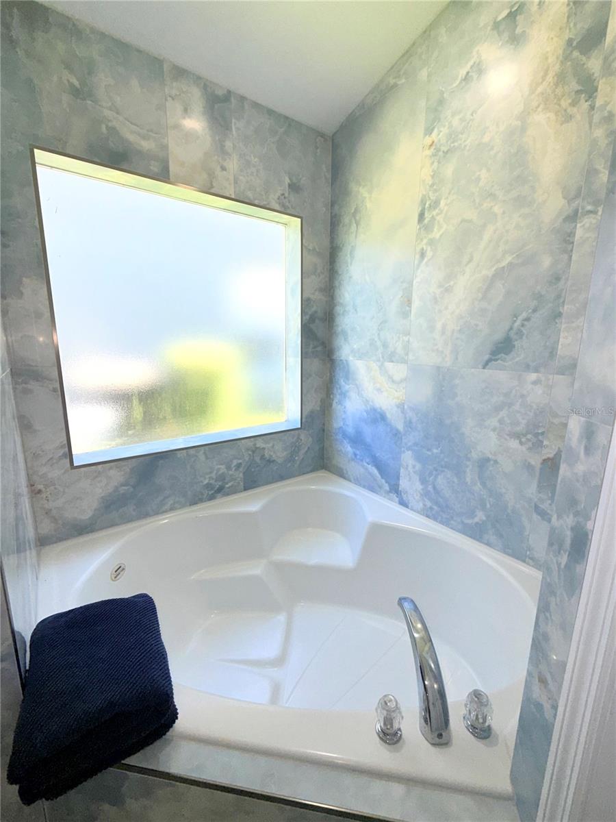 EMERALD ISL RSRT PH5A - Residential