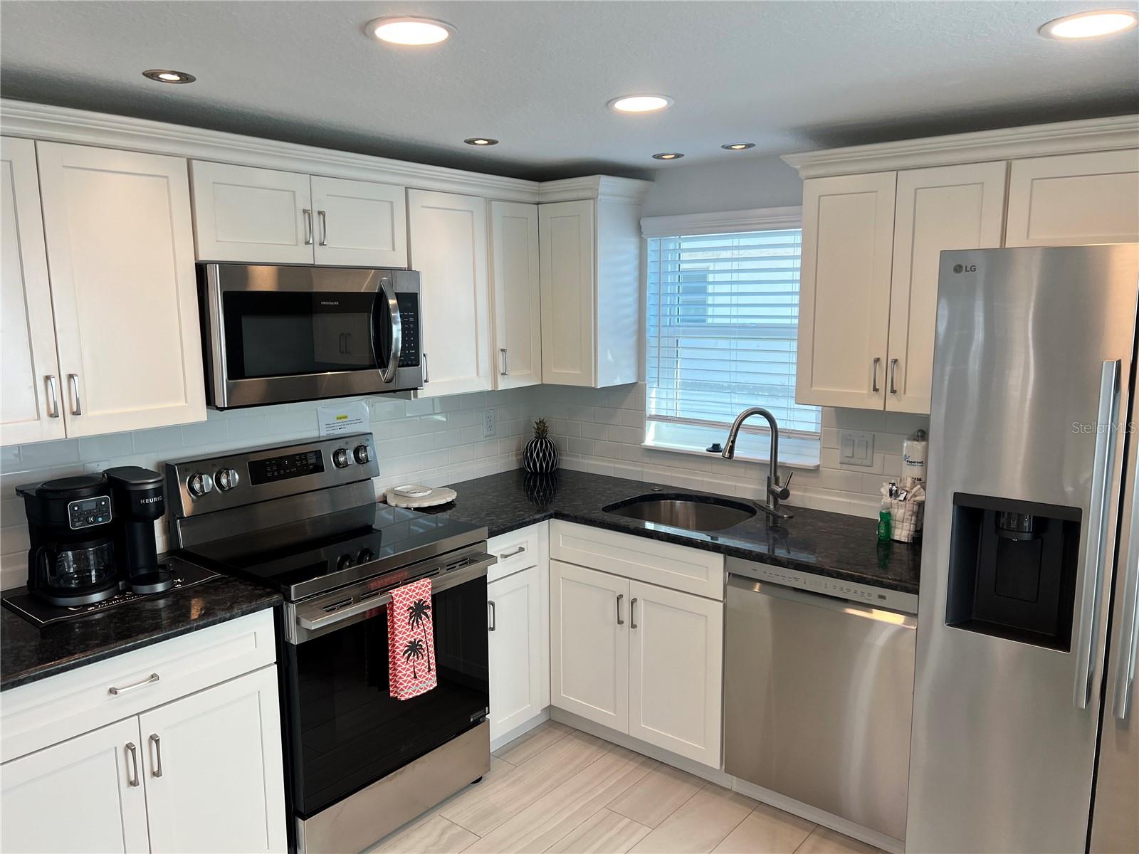 6154 MIDNIGHT PASS ROAD B02