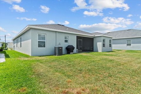 A home in PARRISH