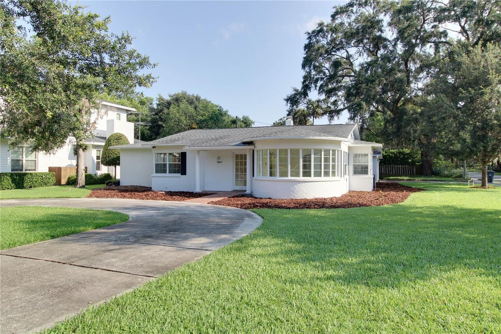 Photo of 1667 Mizell Avenue, Winter Park, FL 32789 (MLS # O6442122)