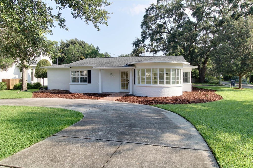 Photo of 1667 Mizell Avenue, Winter Park, FL 32789 (MLS # O6442122)