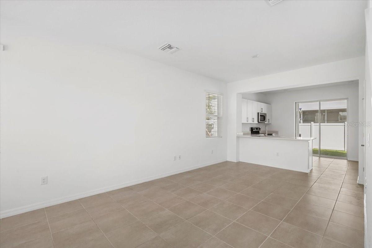 ARTISAN LAKES PRCL J PH 2A, 2B & 2C - Residential Lease