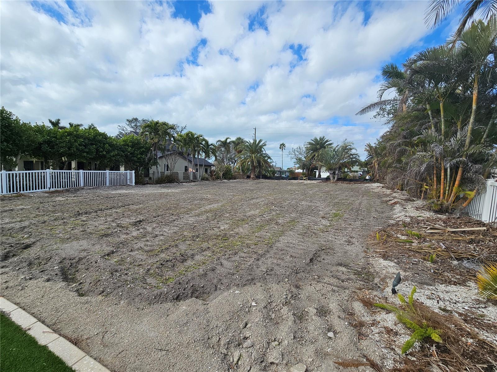 PARADISE ISLAND 1ST ADD - Land