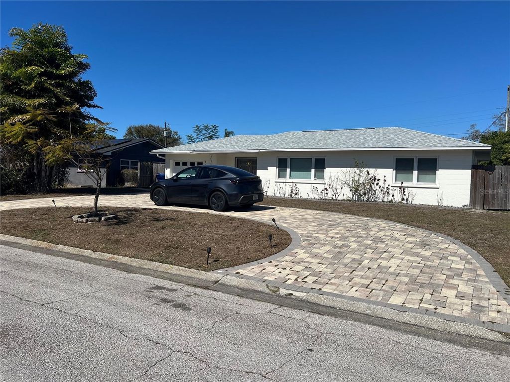 Photo of 4127 28th Avenue N, St Petersburg, FL 33713 (MLS # TB8502286)