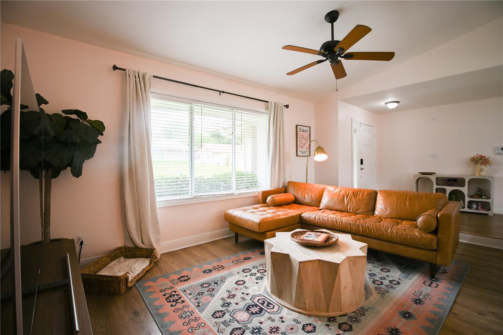 826 EBB DRIVE