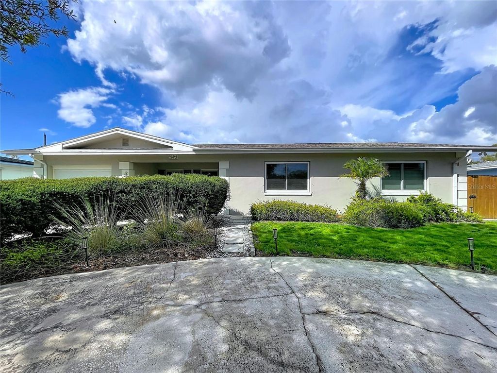 Photo of 4391 34th Avenue N, St Petersburg, FL 33713 (MLS # TB8482495)