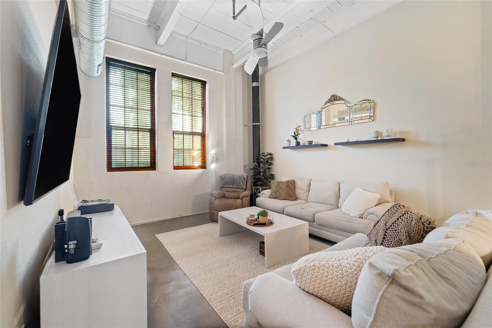 SEYBOLD LOFTS - Residential Lease