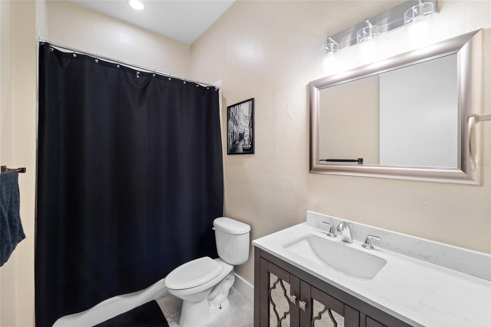 SEYBOLD LOFTS - Residential Lease