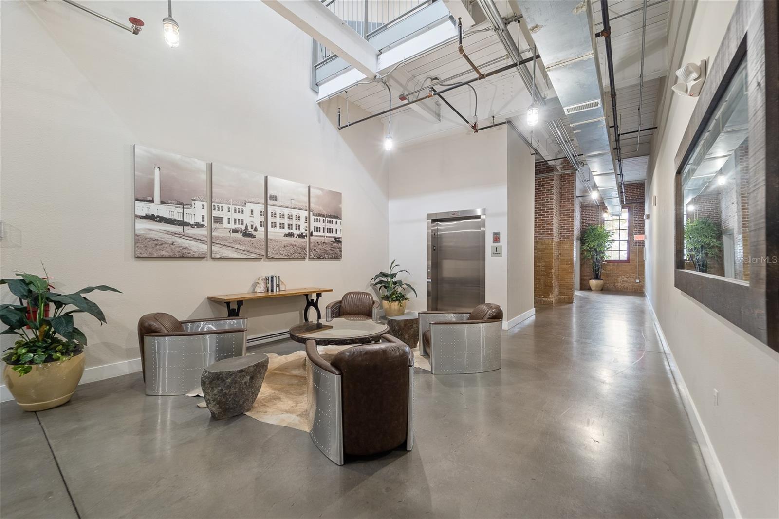 SEYBOLD LOFTS - Residential Lease