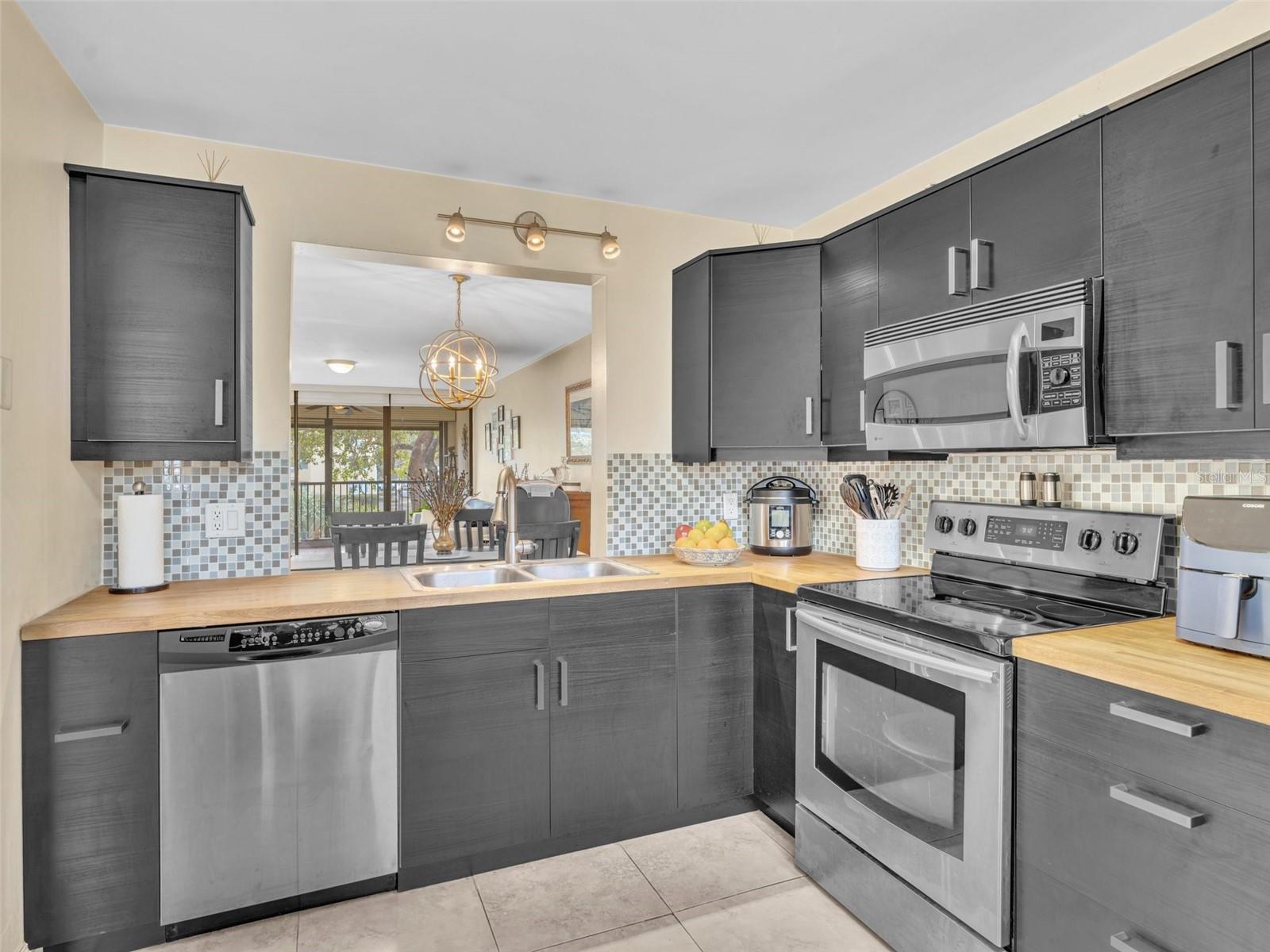 8592 W SUNRISE BOULEVARD 202