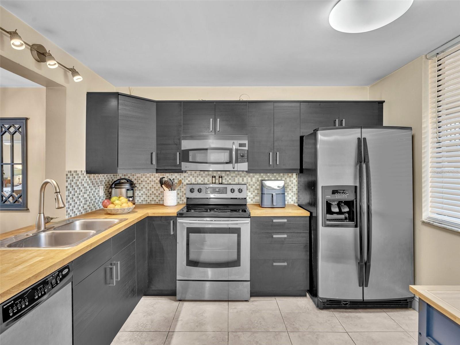 8592 W SUNRISE BOULEVARD 202