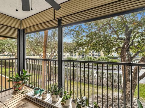 A home in PLANTATION