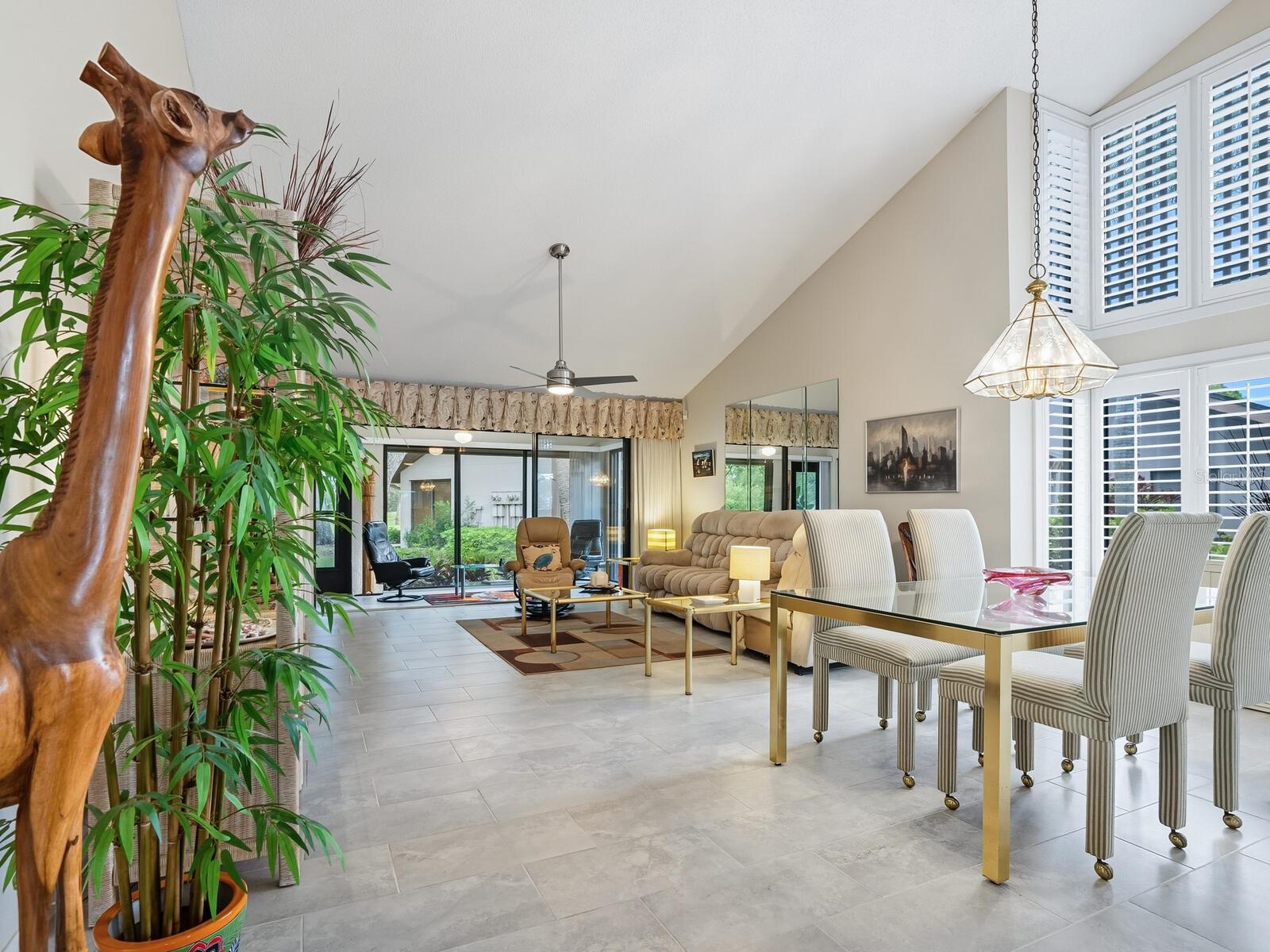 5527 KINGSMERE 36