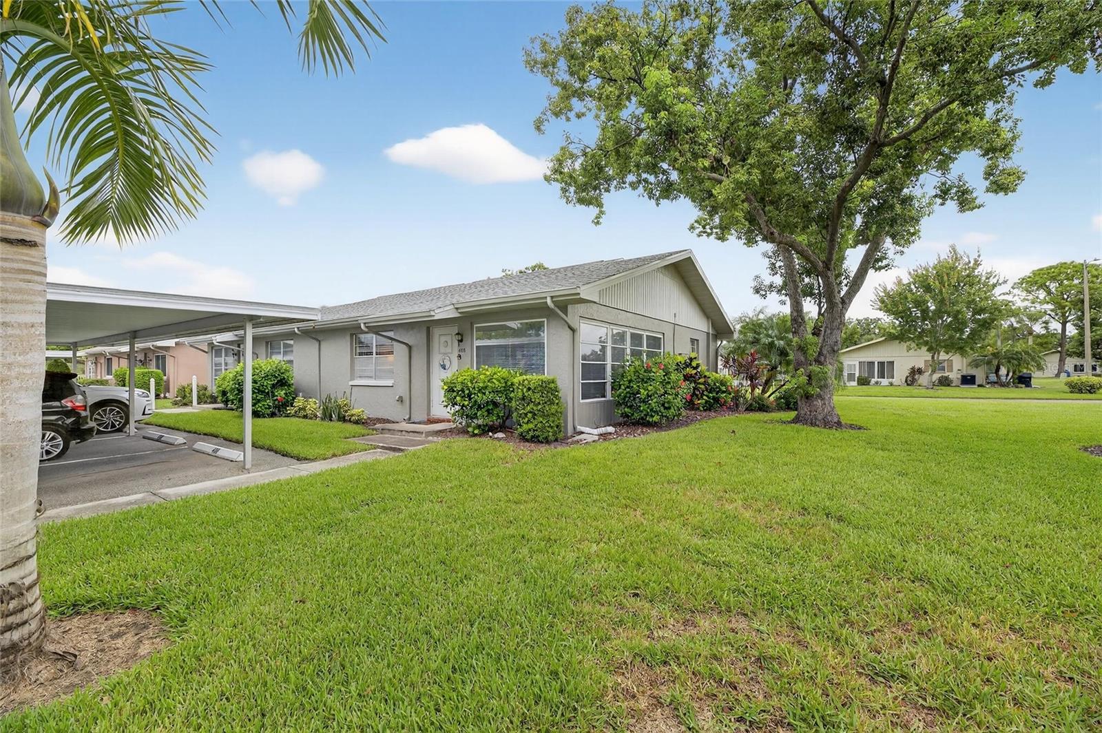 GLOUCESTER E CONDO - Residential