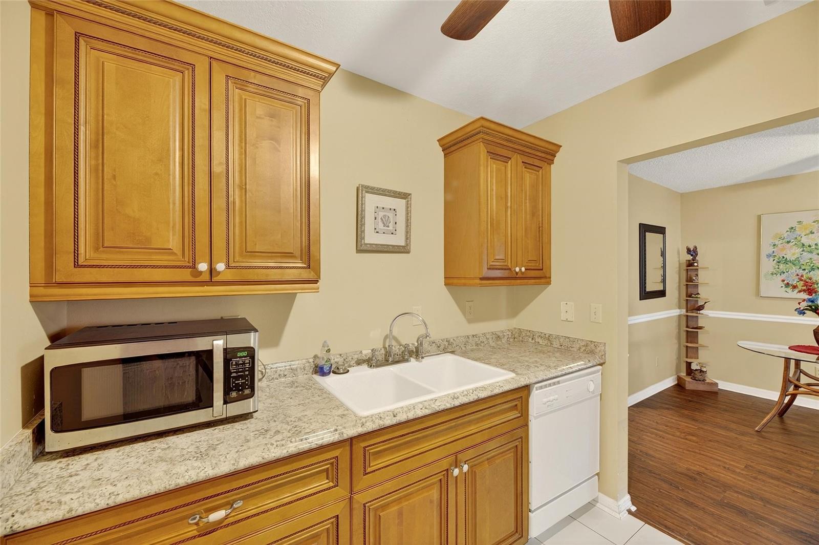 GLOUCESTER E CONDO - Residential