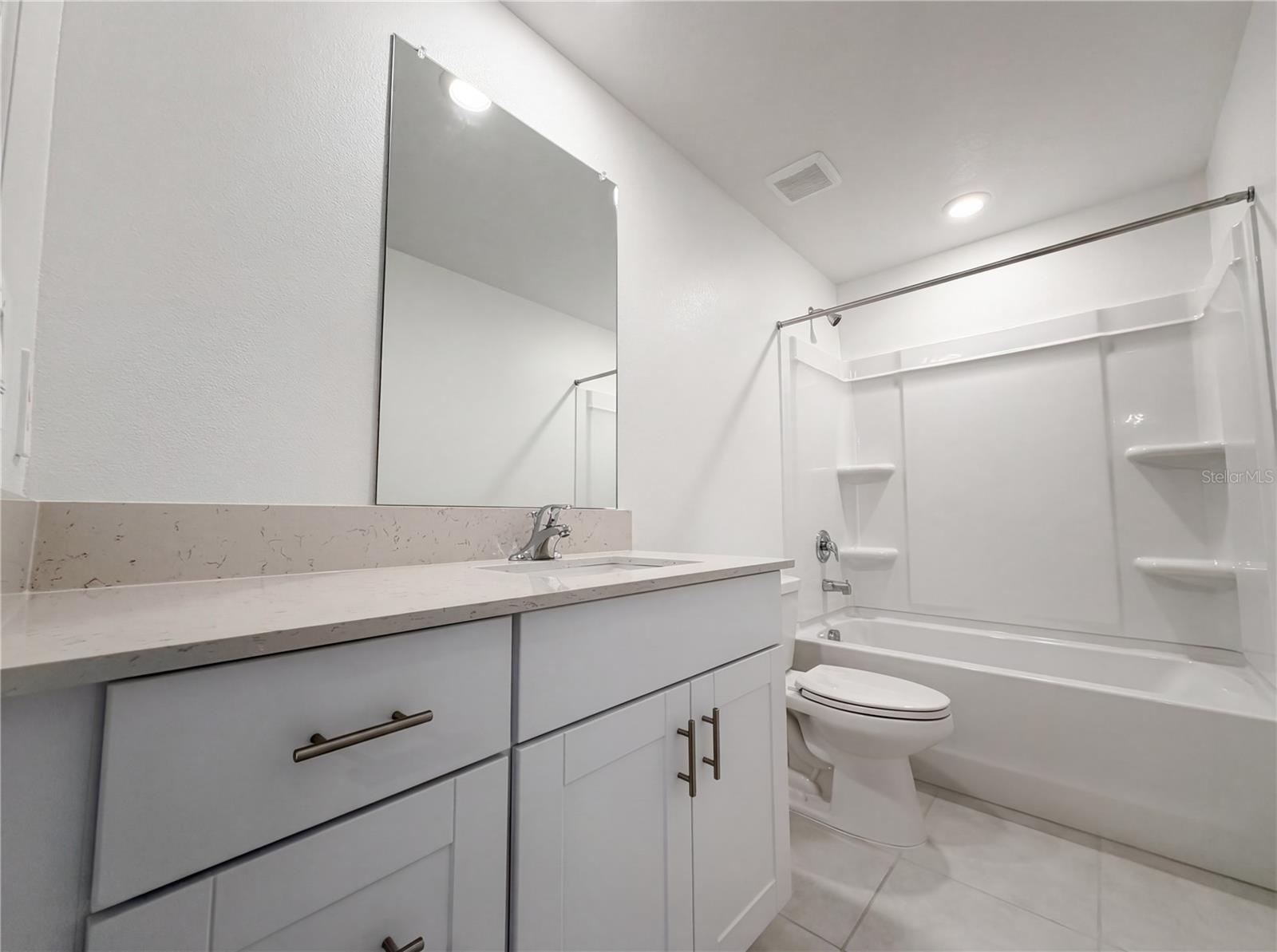 SEAIRE TOWNHOMES - Residential