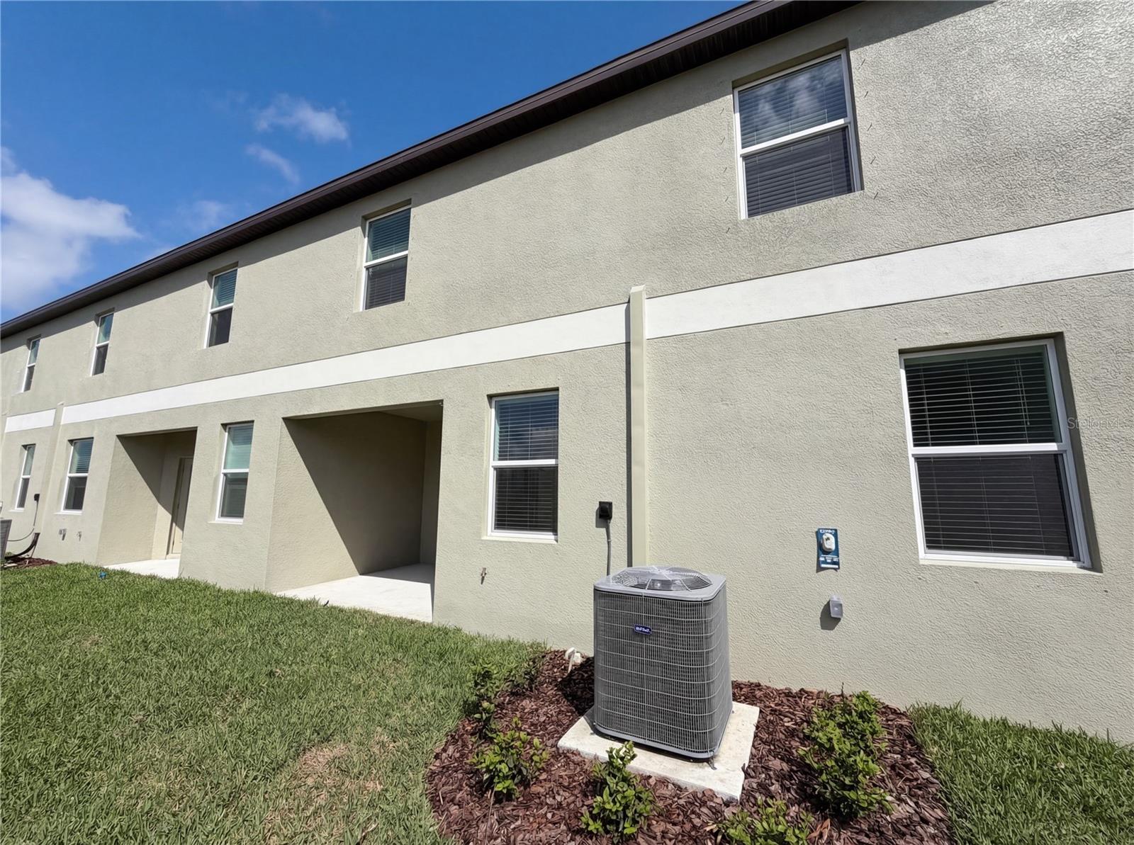 SEAIRE TOWNHOMES - Residential