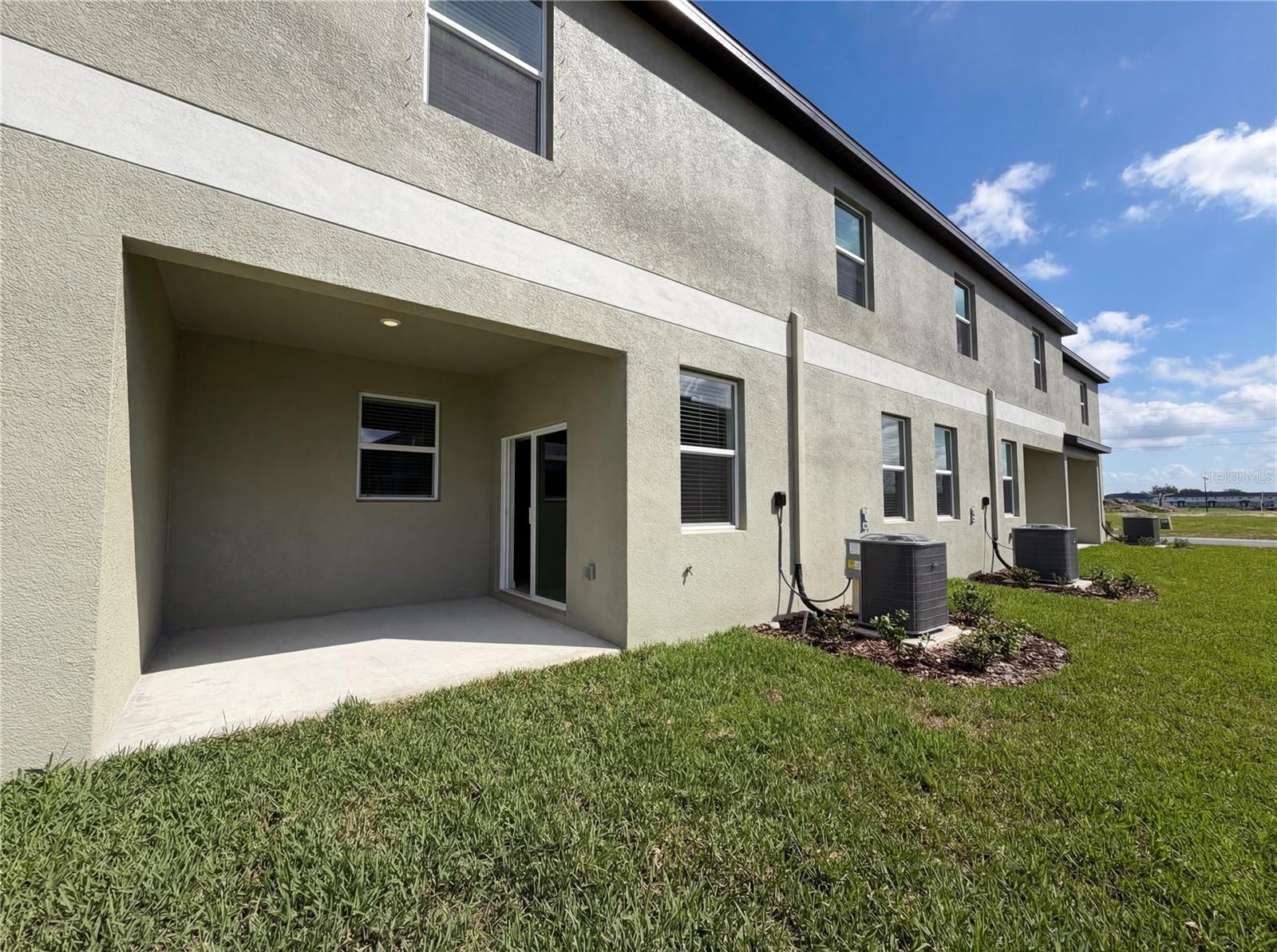 SEAIRE TOWNHOMES - Residential