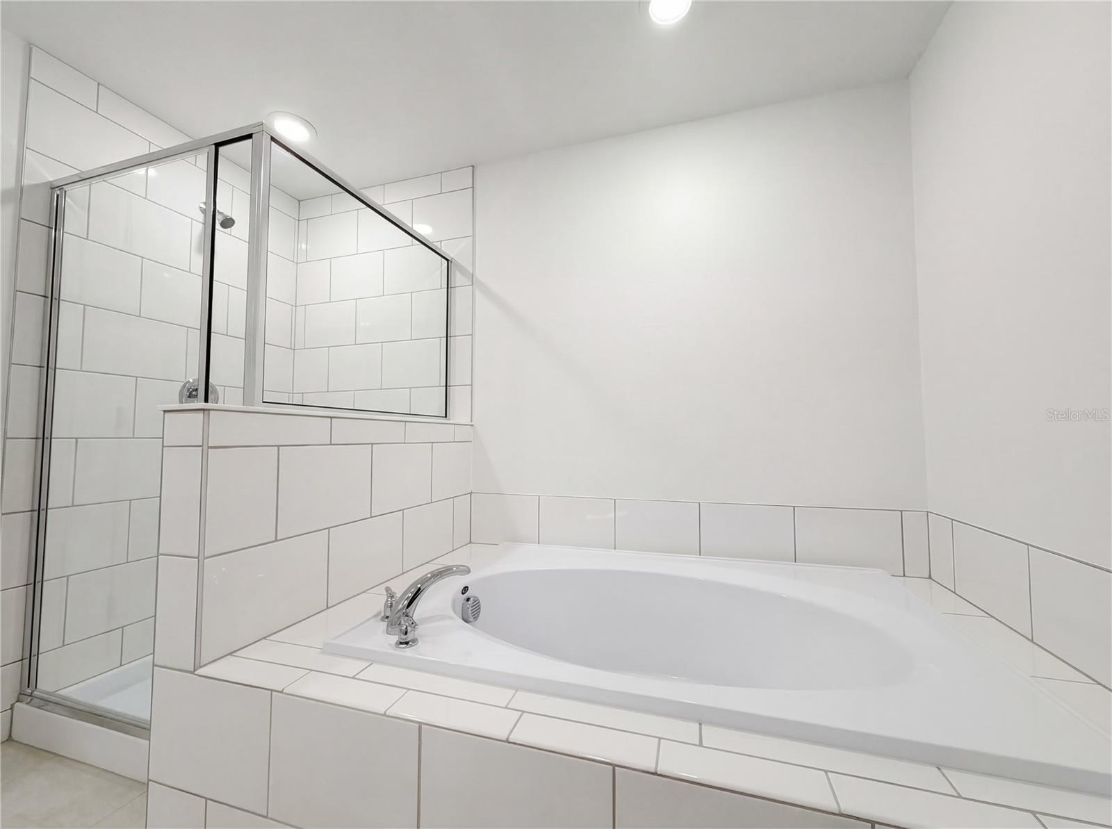 SEAIRE TOWNHOMES - Residential