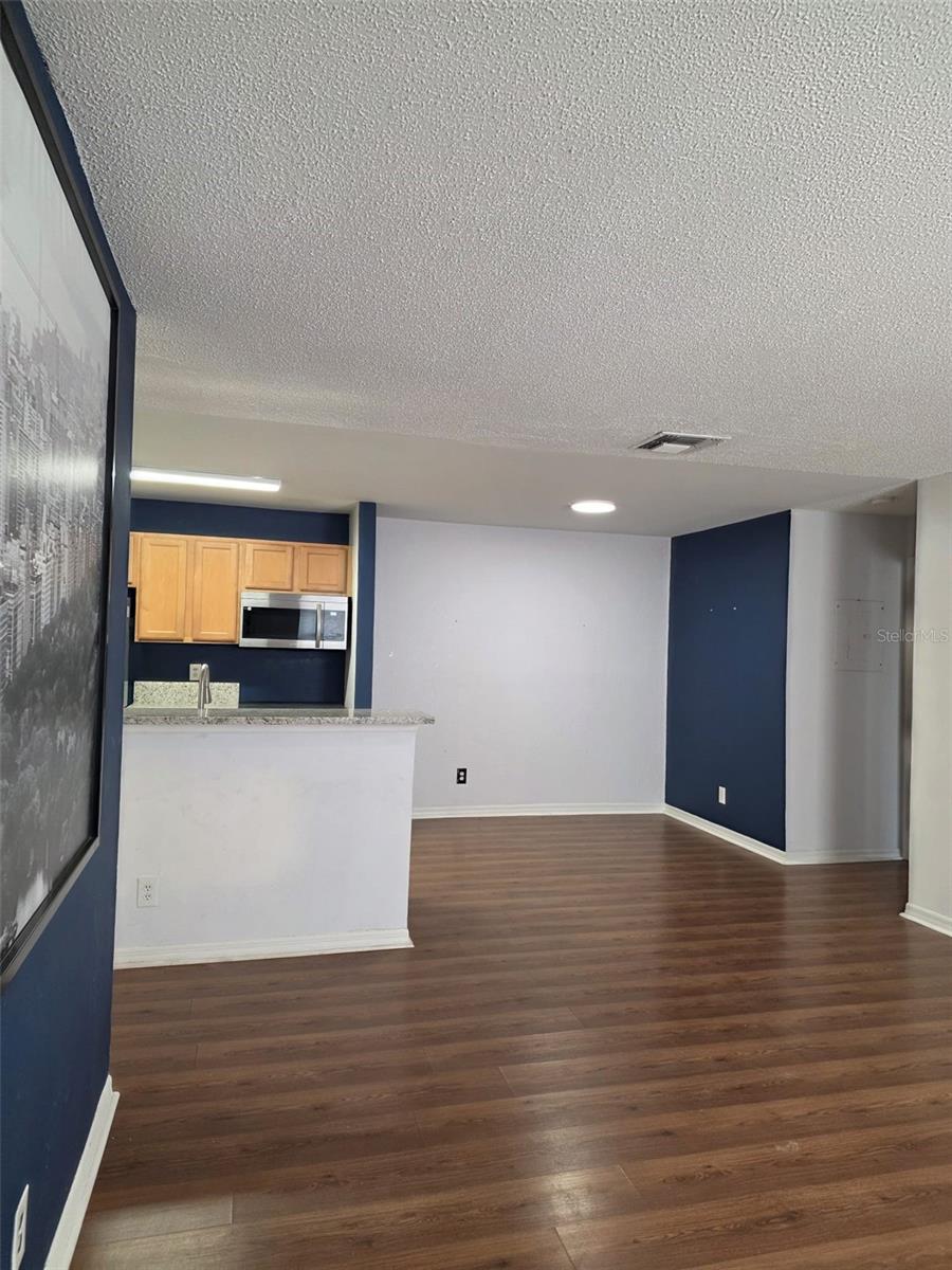 6016 WESTGATE DRIVE 201