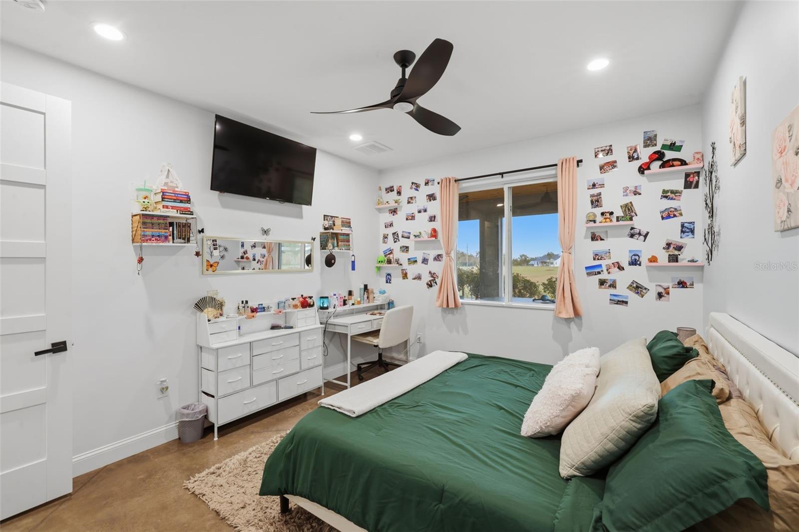 ACREAGE - Residential