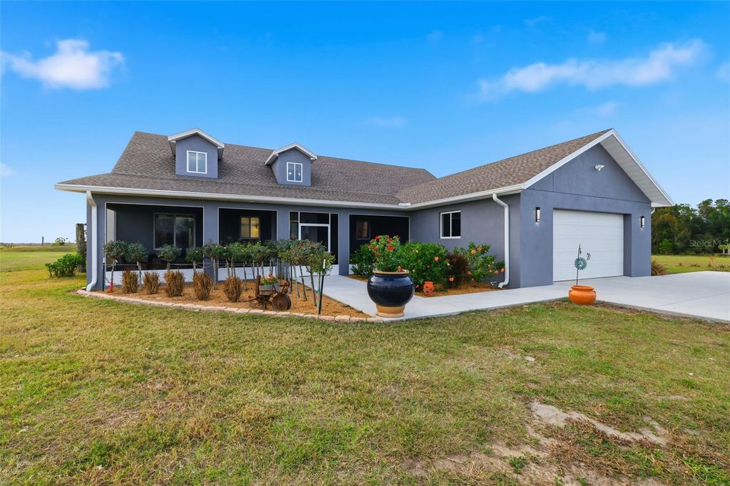 Photo of 17165 Lake Iola Road, Dade City, FL 33523 (MLS # TB8454252)