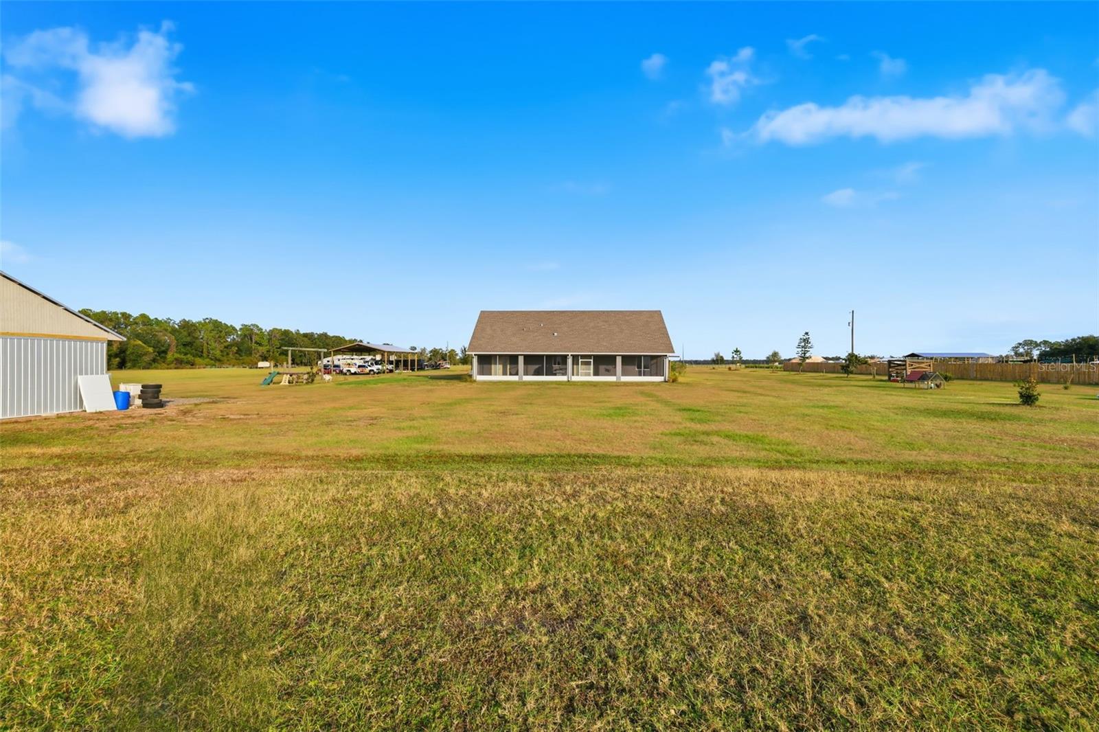 ACREAGE - Residential