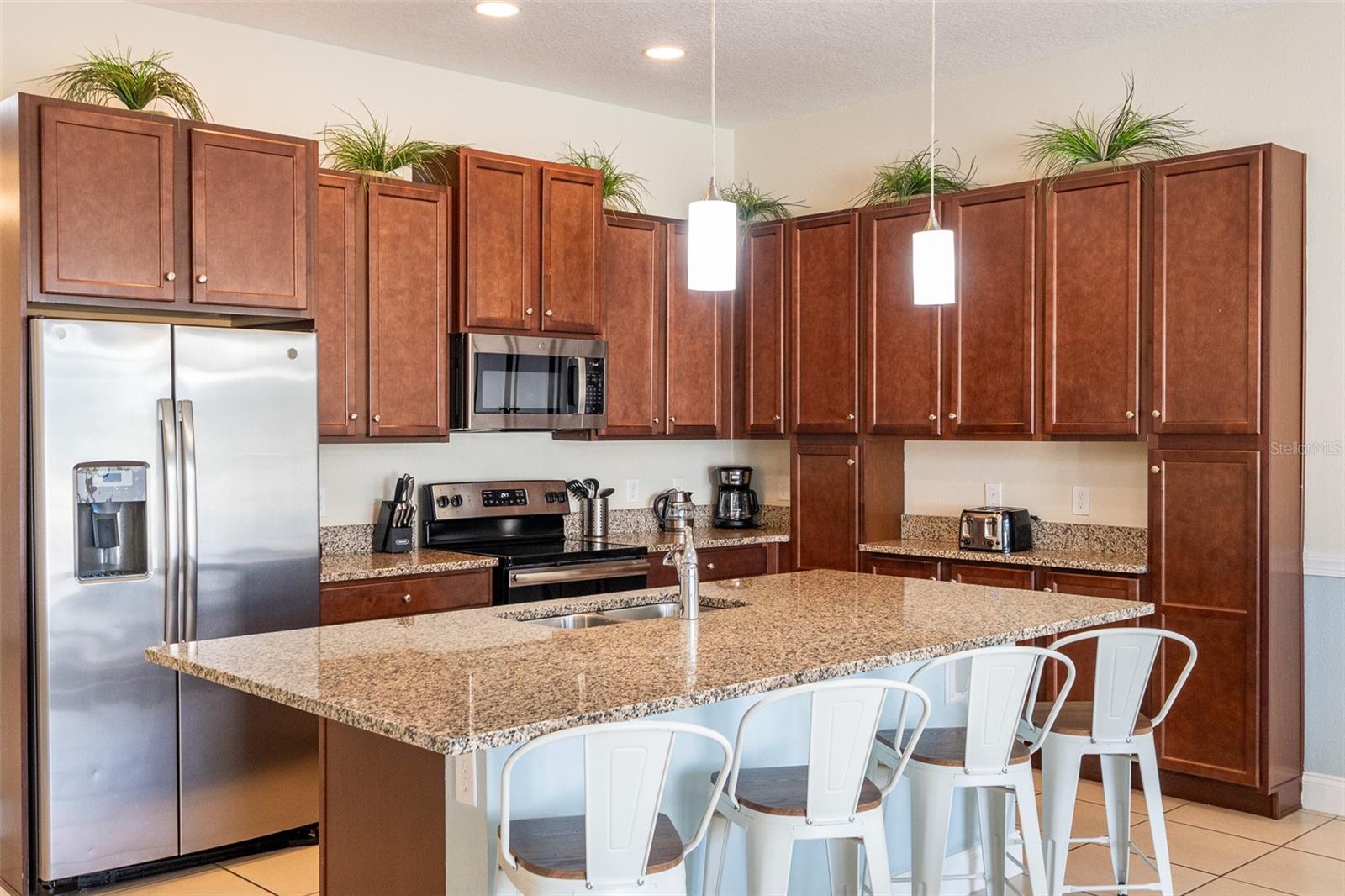 FESTIVAL PH 1 - Residential Lease