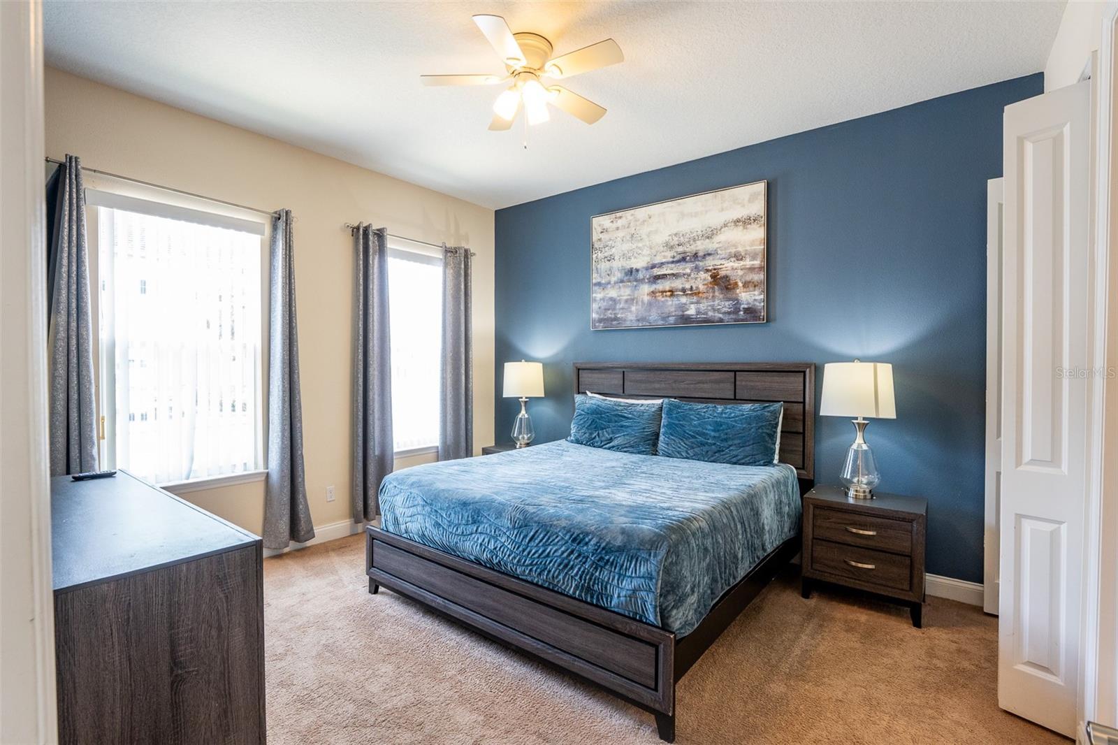 FESTIVAL PH 1 - Residential Lease