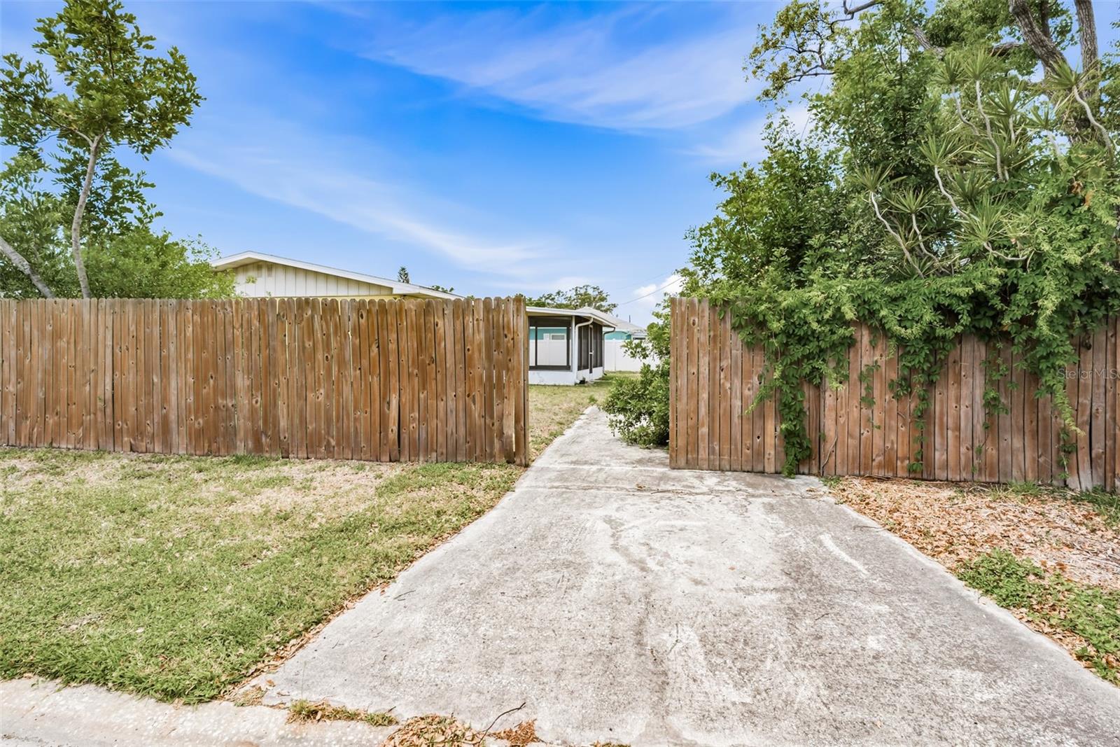 GUERNSEY ESTATES ADD - Residential
