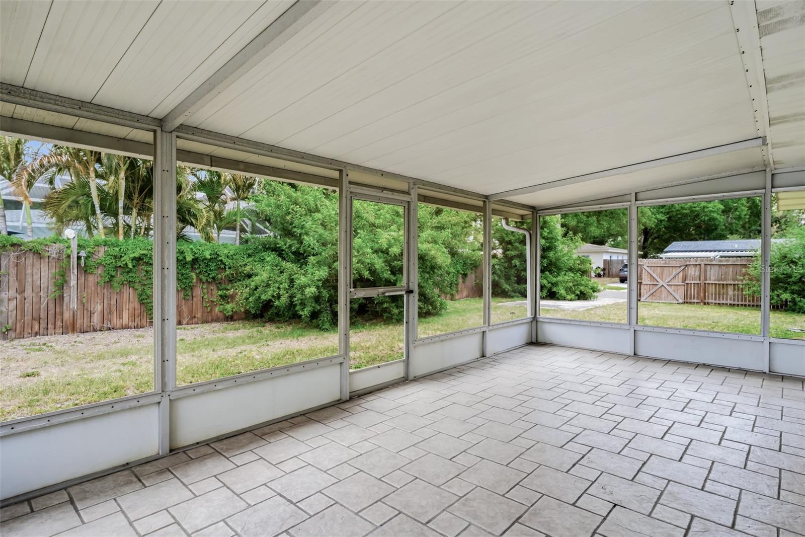 GUERNSEY ESTATES ADD - Residential