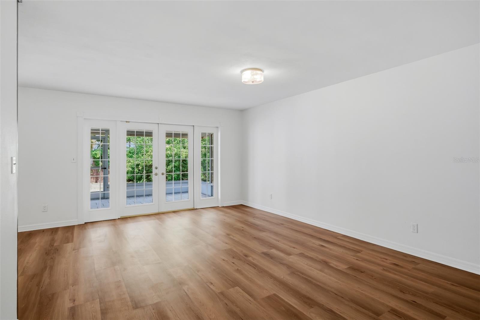 GUERNSEY ESTATES ADD - Residential