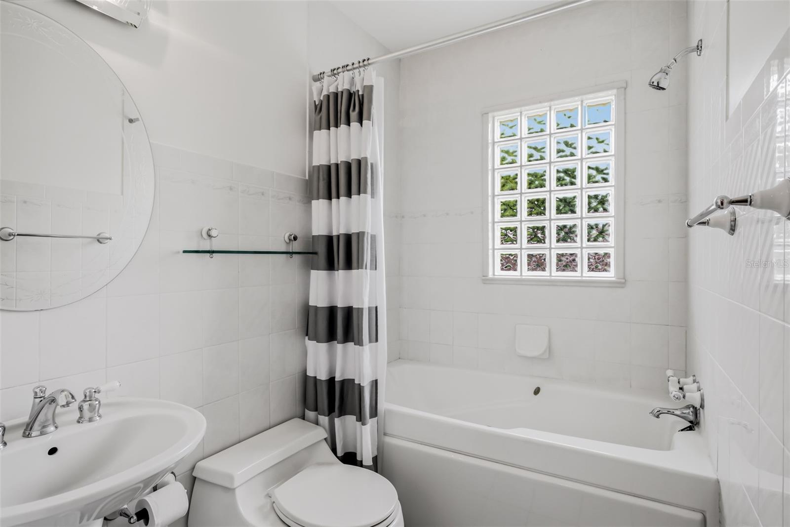 GUERNSEY ESTATES ADD - Residential