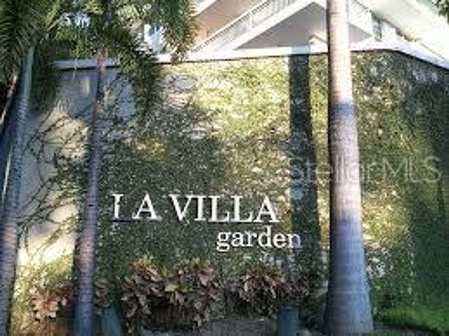 Spacious and beautifully maintained apartment available for rent at La Villa Garden Condominium in Guaynabo. This immaculate 1,740 sq. ft. residence features 3 bedrooms and 2 fully remodeled bathrooms, a bright kitchen, dining area, living room, and balcony. Recently repainted throughout, the apartment feels like new and offers easy walk-in access with no stairs or elevators needed.
It includes nearly all new appliances: refrigerator, stove/oven, washer and dryer, water heater, 4 A/C split units, and window treatments. Two assigned parking spaces are included.
The community offers excellent recreational amenities such as a swimming pool with gazebo, gym, tennis and basketball courts, and 24-hour security with controlled access. Available for immediate occupancy. Only qualified clients with excellent credit report and proof of income will be considered. Small pets allowed.