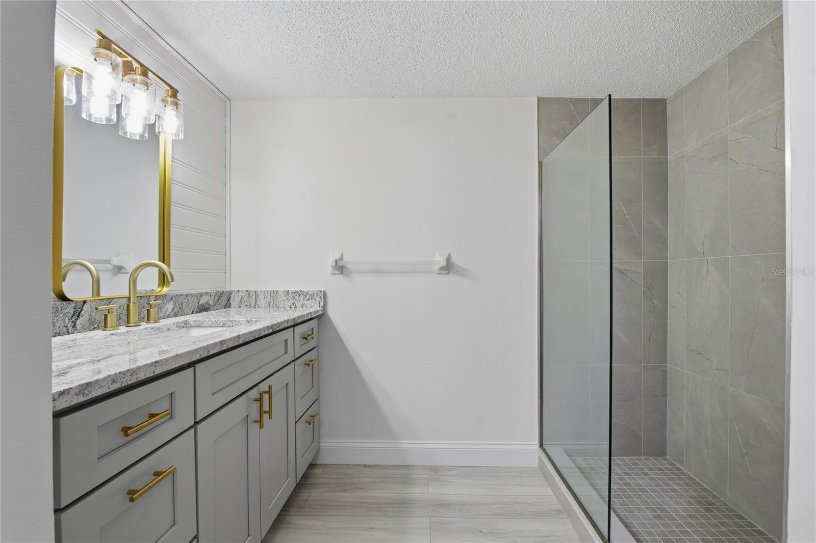 HEATHER RIDGE - Residential