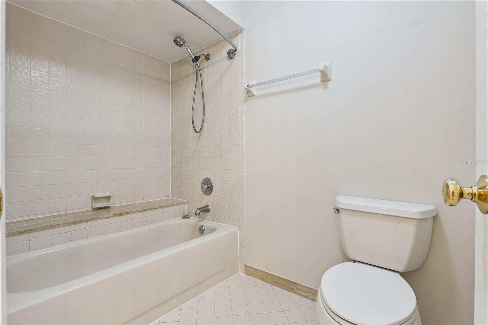 RAINTREE VILLAGE CONDO - Residential