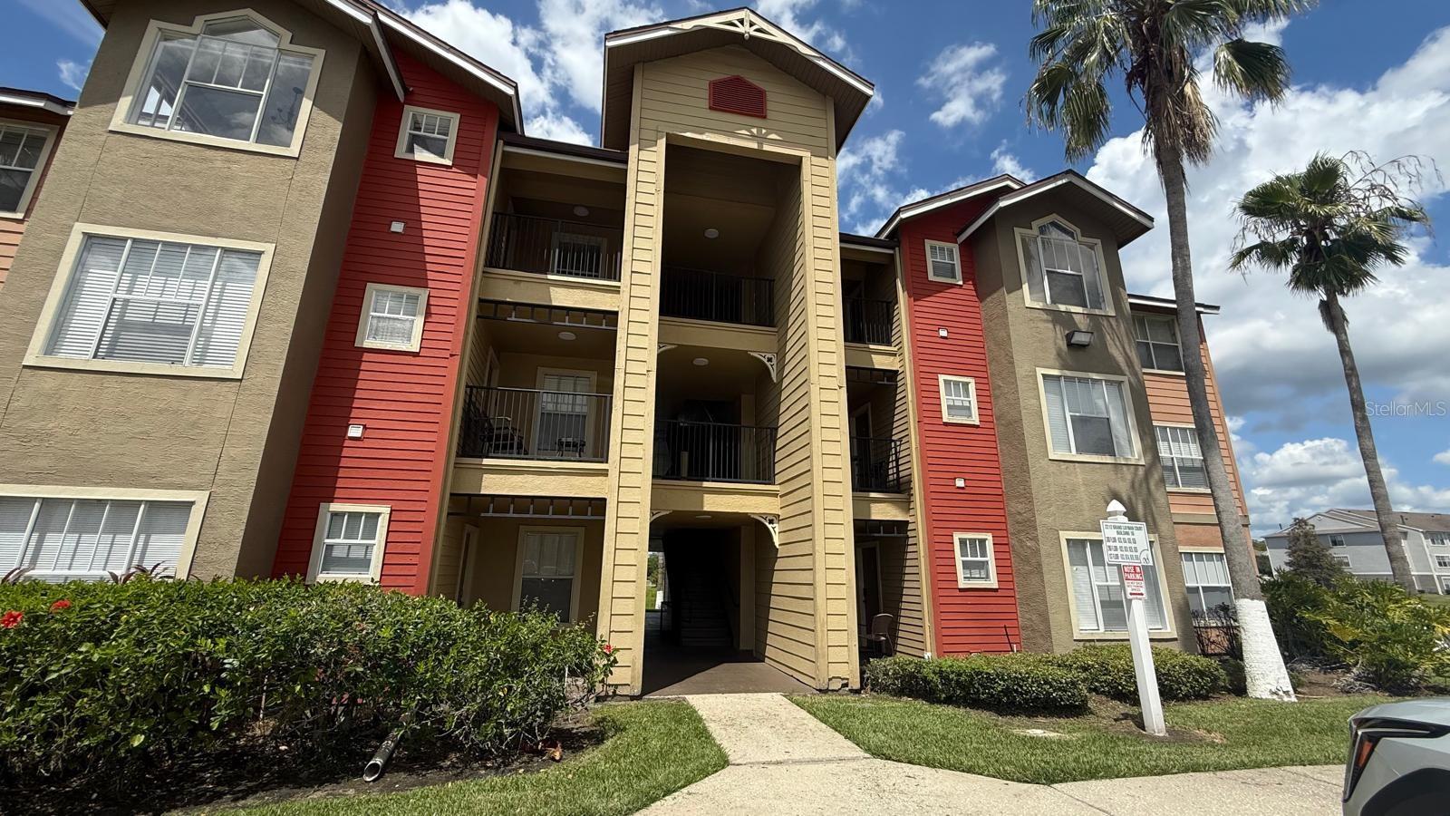 Now Available for Rent
Experience living in the gated Villas del Sol community!
This bright and spacious condo features a modern kitchen with granite countertops, stainless steel appliances, and plenty of natural light throughout.
Enjoy resort-style amenities, including:
- Two swimming pools
- Tennis court
- Fitness center
- Playground
- BBQ areas
Perfectly located near major highways, shopping, dining, and entertainment — just minutes from Old Town, The Loop, and a short drive to Orlando’s world-famous theme parks.
Rental Requirements: Good credit history, security deposit, and pet policy subject to approval and fees.
Schedule your showing today and make this beautiful condo your new home!