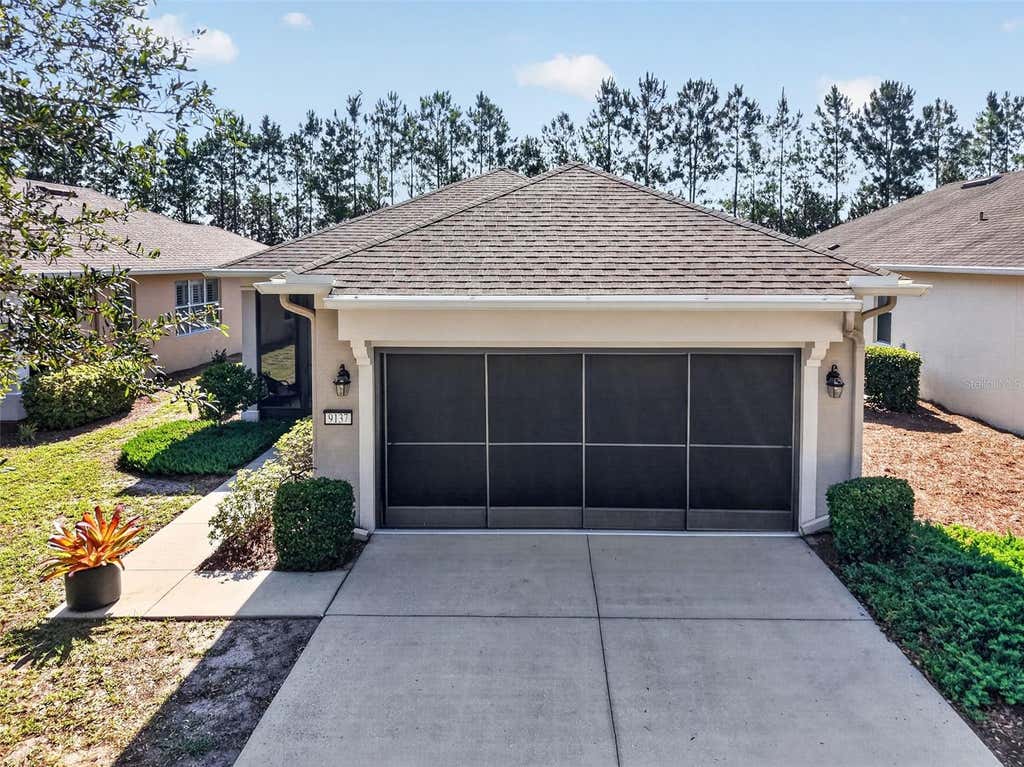 Photo of 9137 SW 70th Loop, Ocala, FL 34481 (MLS # OM727629)