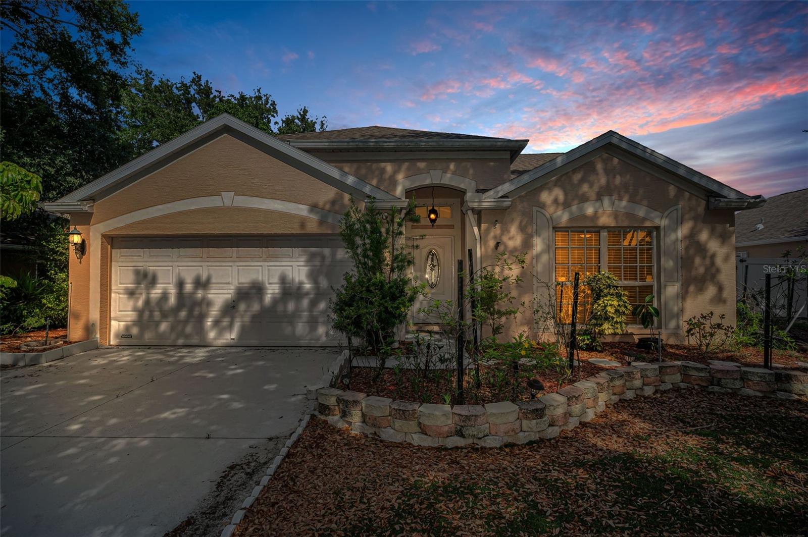 1721 HUNTER LANE