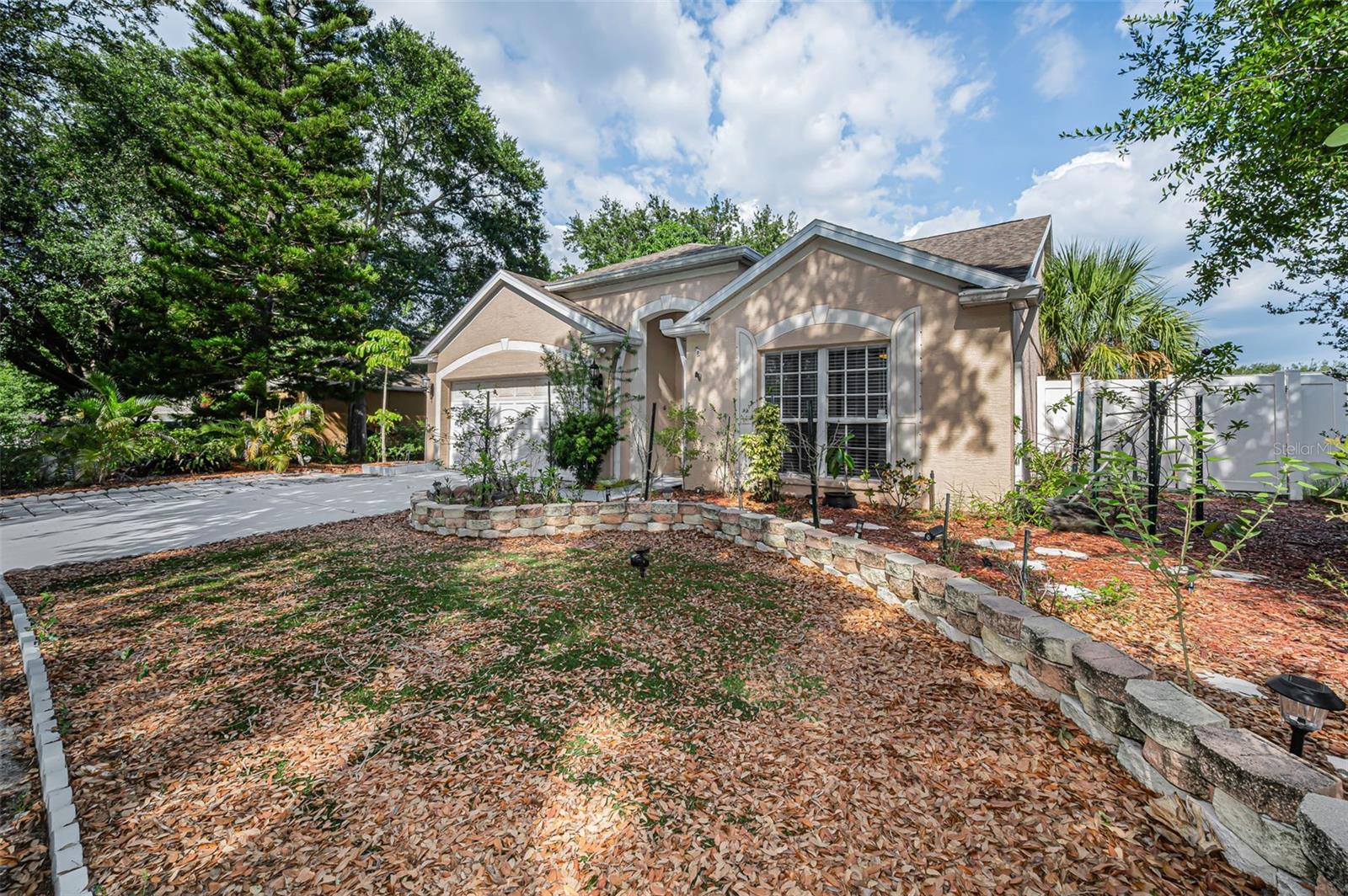 1721 HUNTER LANE