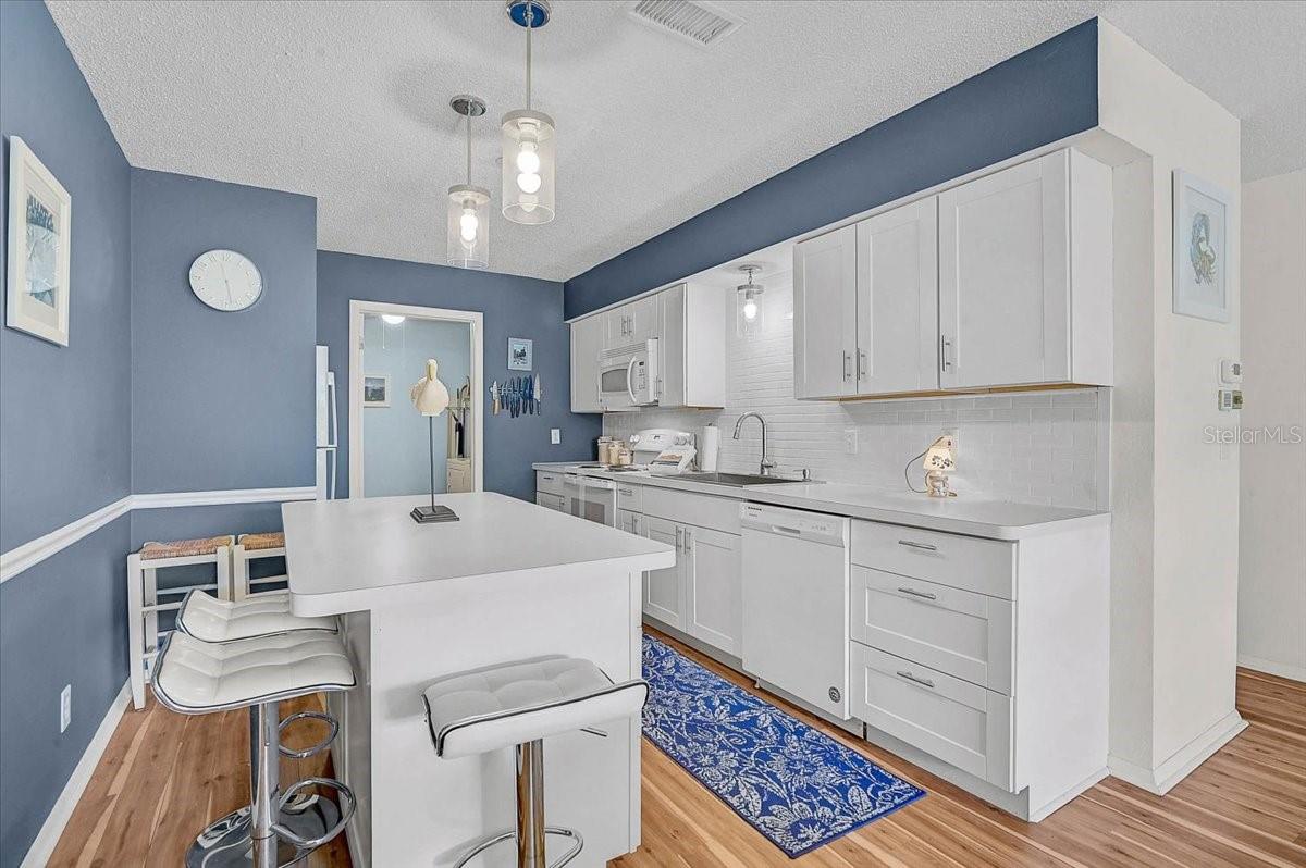 HERITAGE VILLAGE WEST - Residential