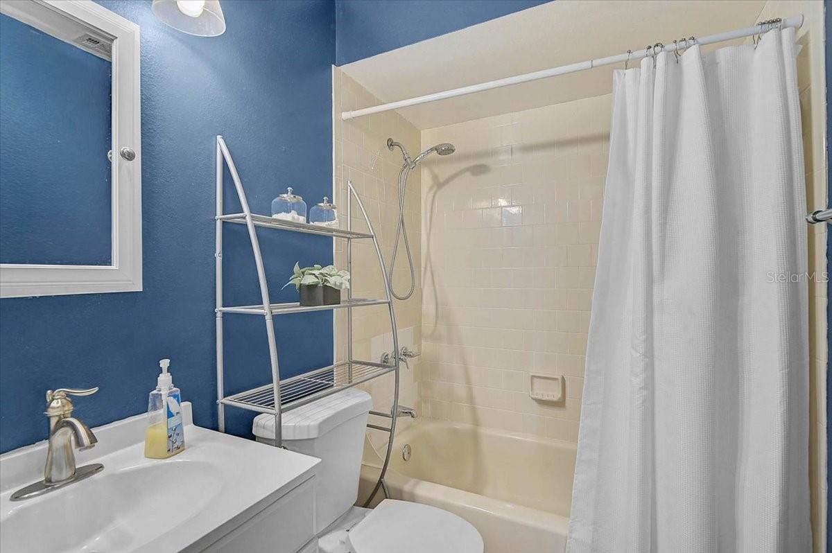 HERITAGE VILLAGE WEST - Residential