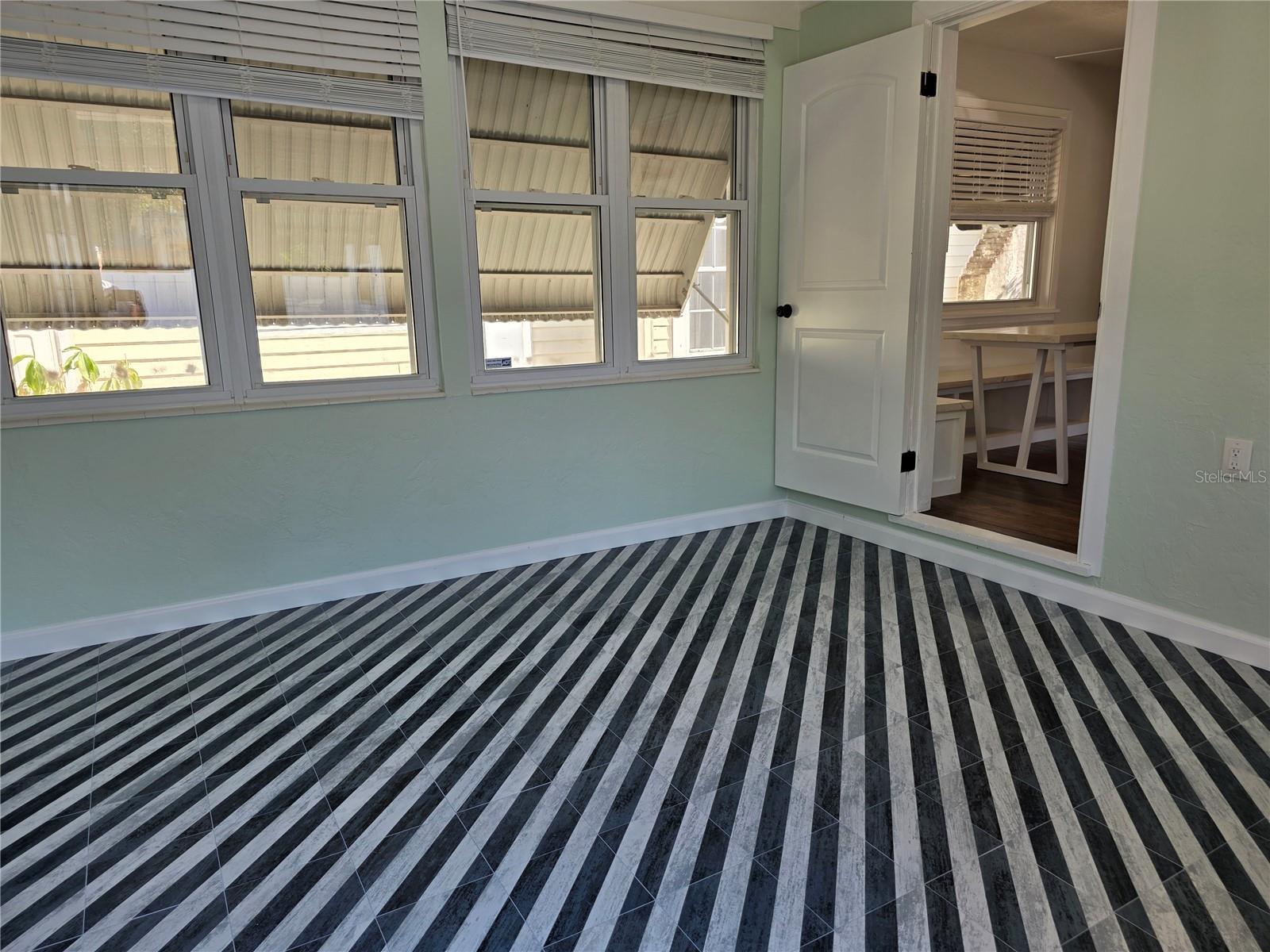 SPRING HILL REV - Residential Lease