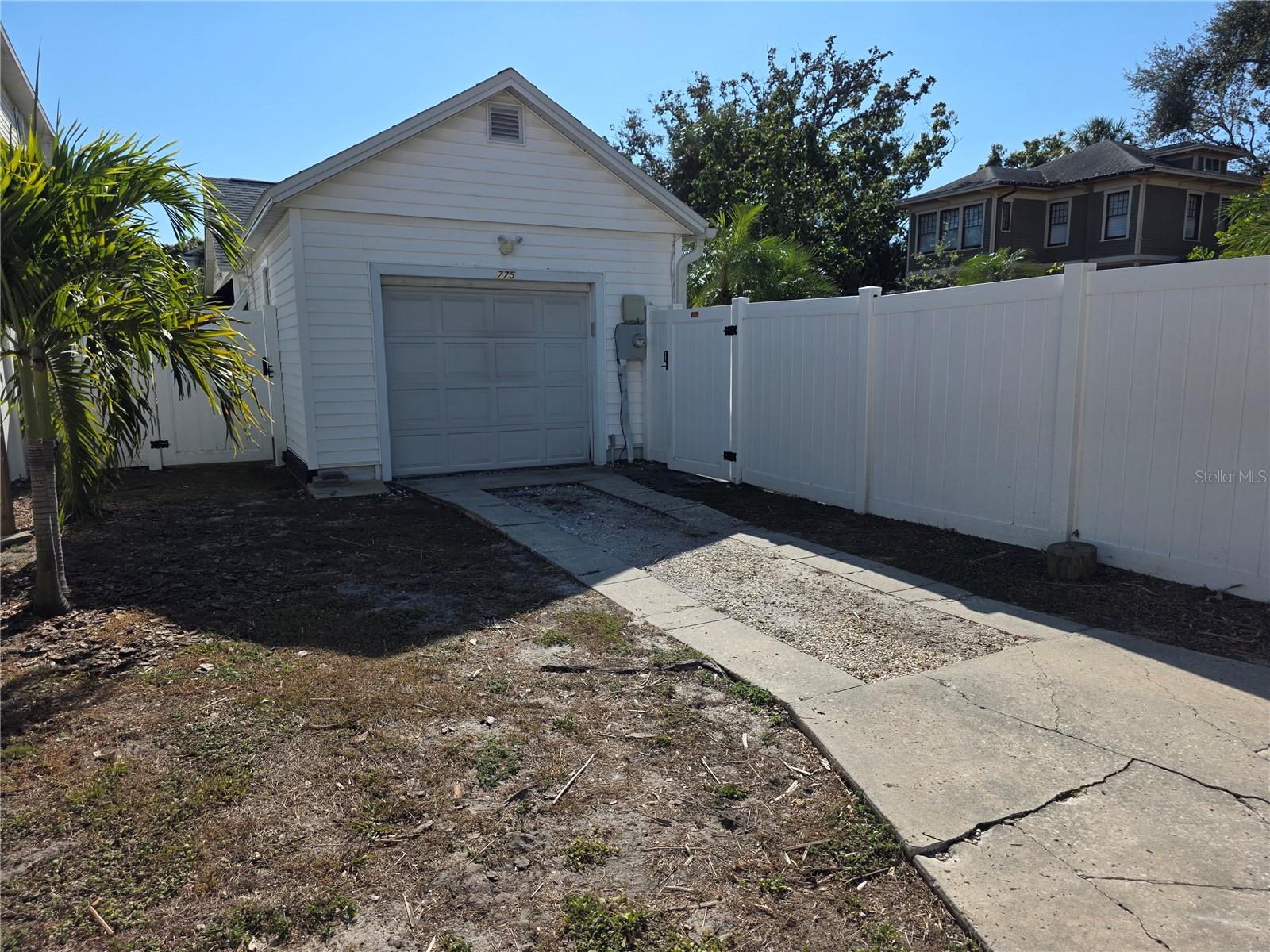 SPRING HILL REV - Residential Lease