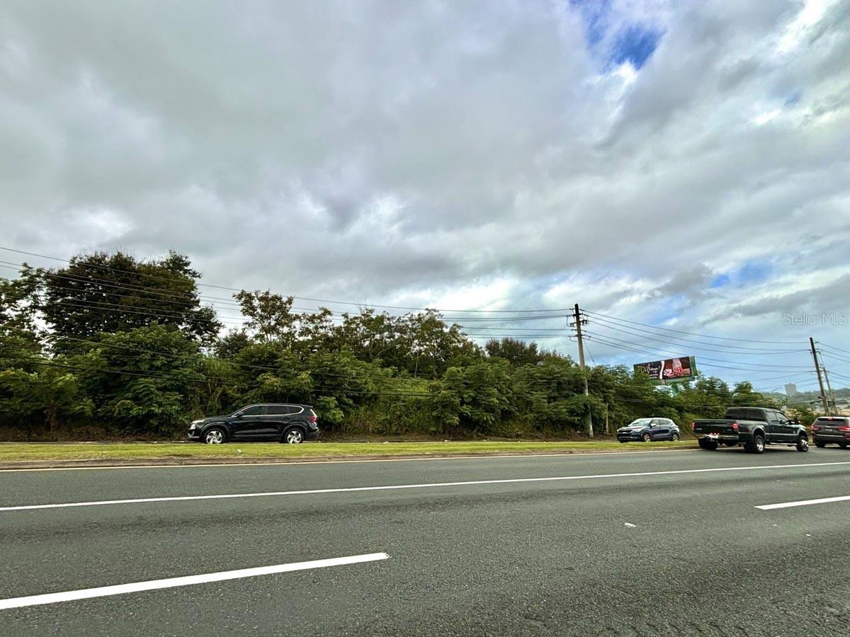 REXVILLE COURT PLAZA - Commercial Lease