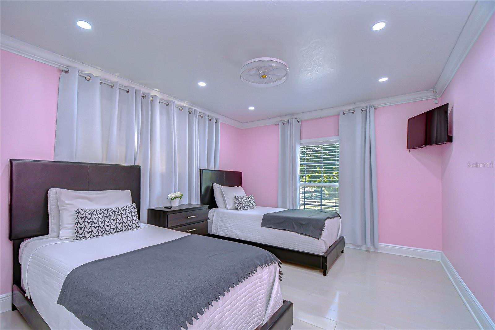 ROUTHS EGYPT LAKE HOMESITES - Residential